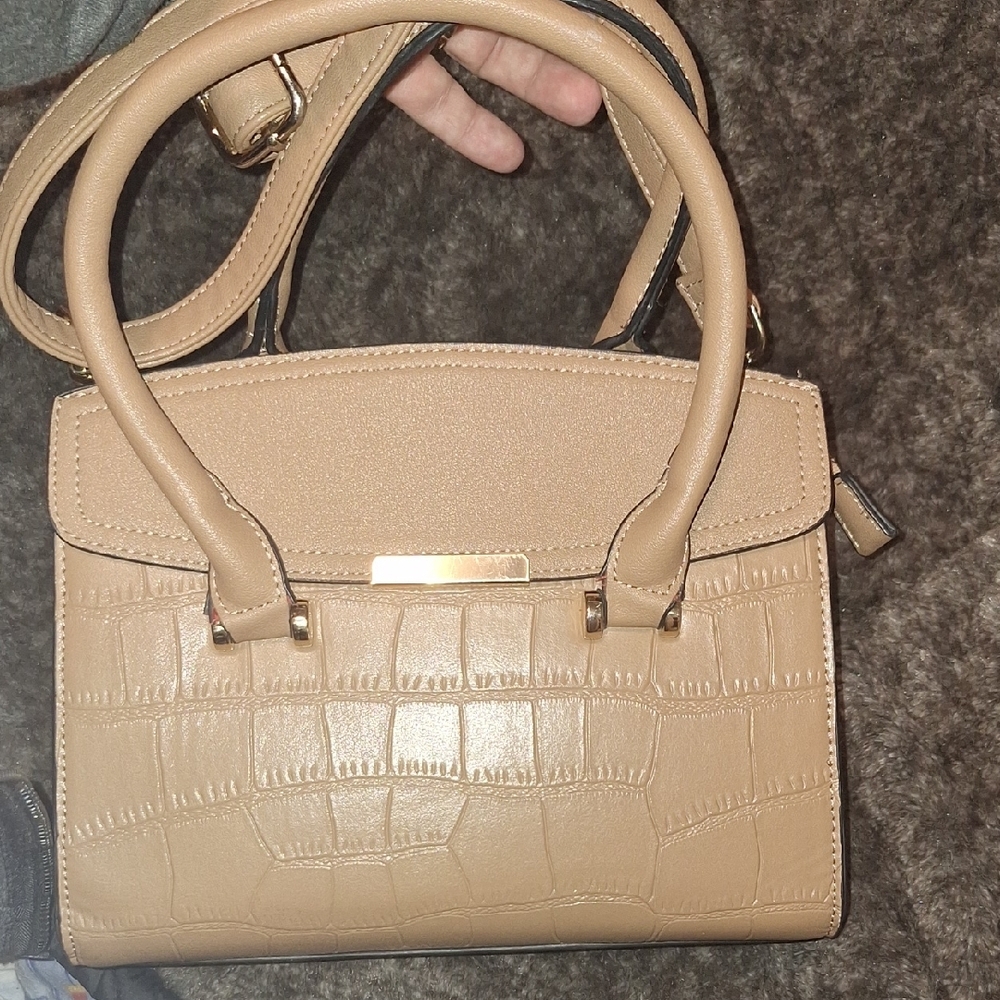 Elegant Tan Crocodile-Embossed Handbag